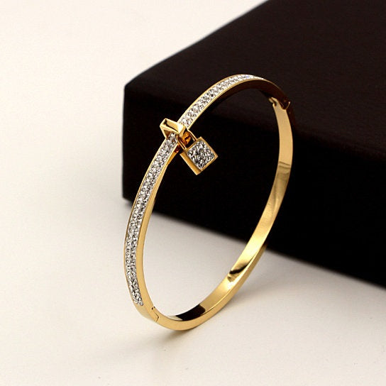 Love Locked Bracelet With A Charm Vista Shops